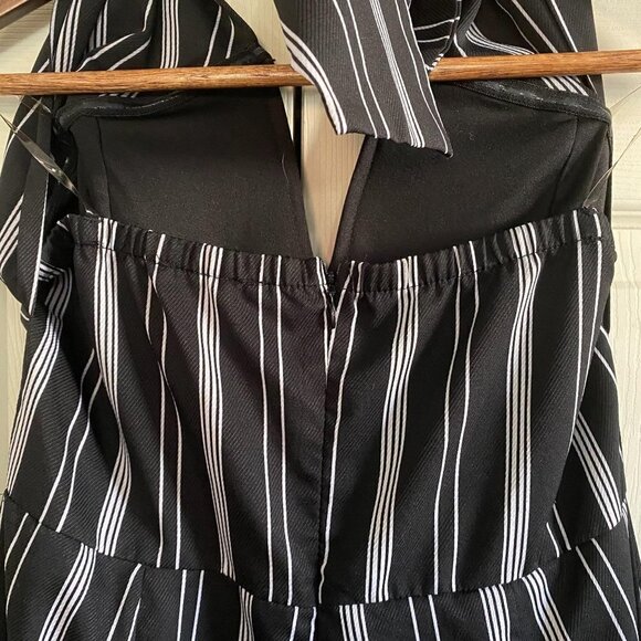 Biashe Black Striped Tie Halter Cropped Jumpsuit - Picture 7 of 10